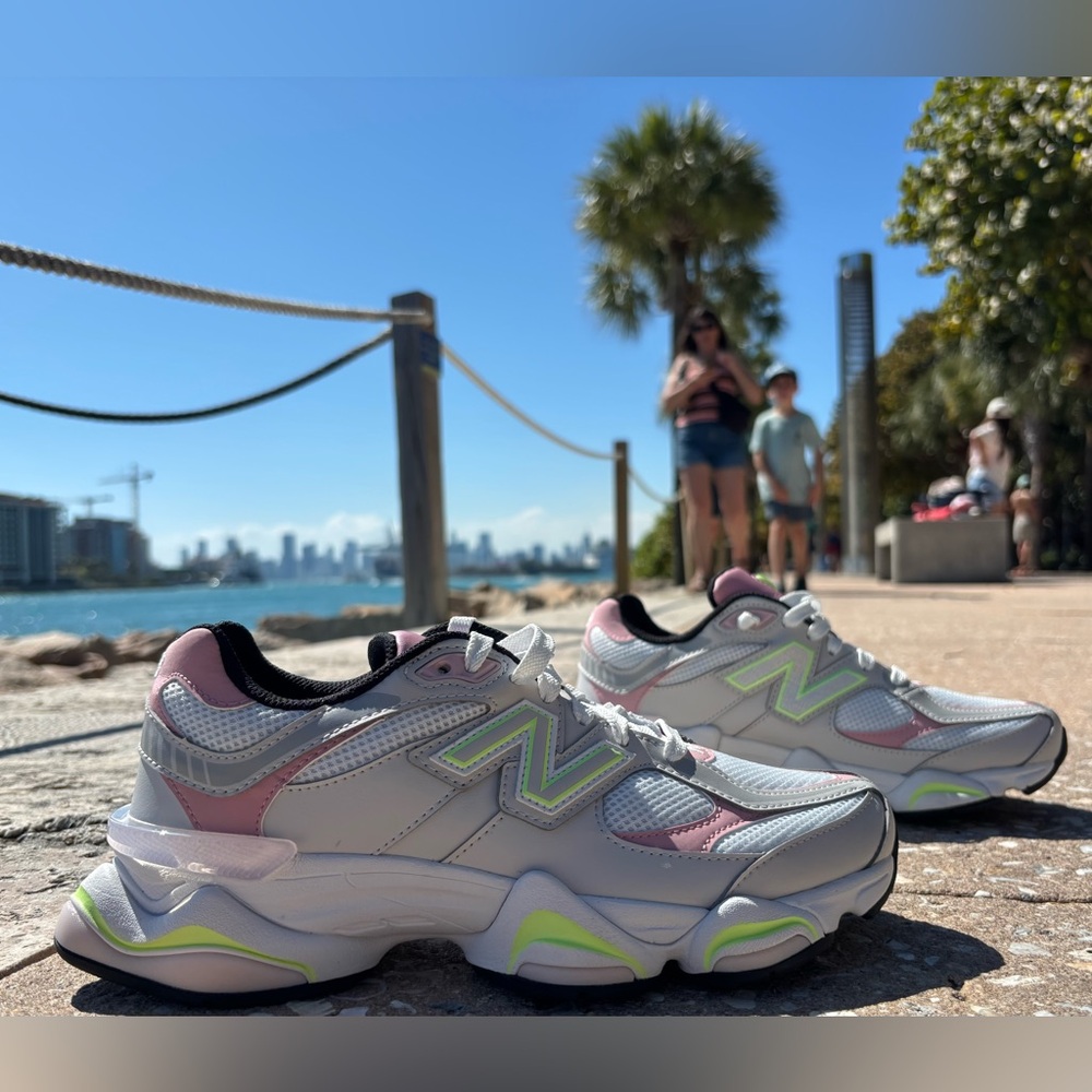 New Balance 9060 💅✨ Pink Taffy Grey Matter Women’s U9060BLE Shoes 7 8 8.5 9.5 - Picture 5 of 16